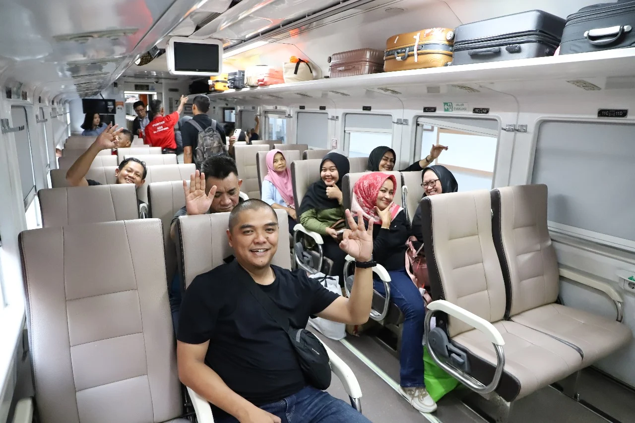 Liburan Sekolah Tingkatkan Penumpang Kereta di Daop 1 Jakarta