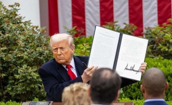 Trump: RI Setuju Buka Akses Pasar Penuh dengan AS, Beli Pesawat Boeing