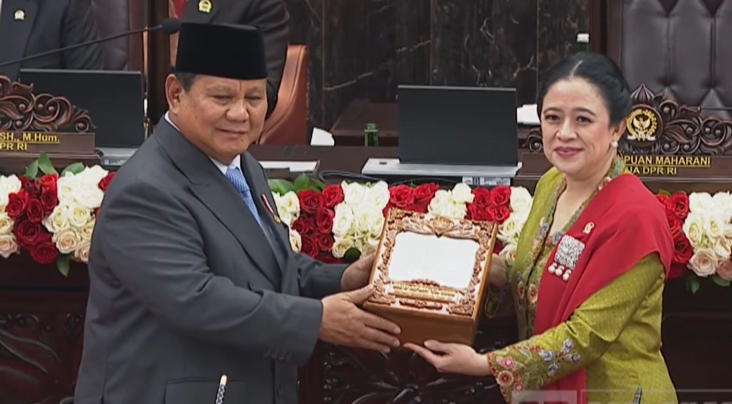 Pesona Puan Maharani di Sidang Tahunan dengan Batik Hokokai