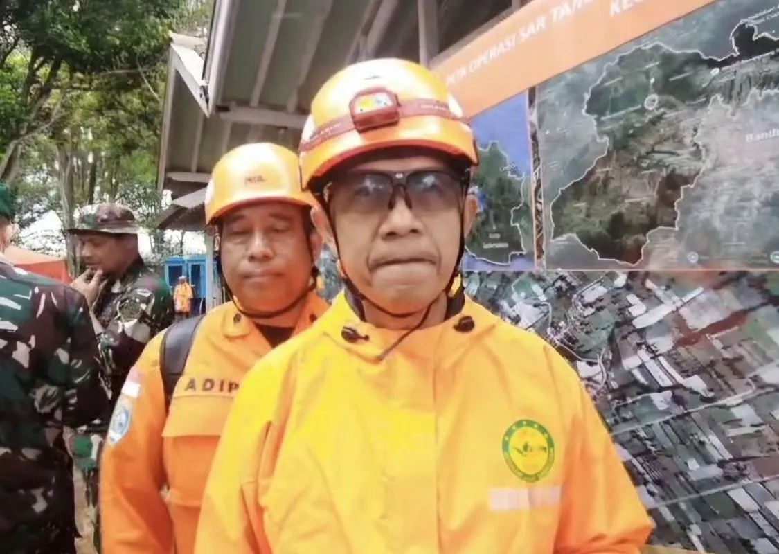 Upaya Intensif Tim SAR di Longsor Cisarua
